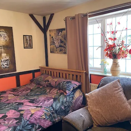 Yarm Sleeping 6 Next To Fox Covert Pub Gasthof Kirklevington